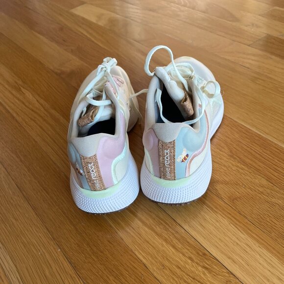 Nike React Escape Run 'Cashmere White Pearl White' Size 5.5 NWOT - Picture 5 of 10